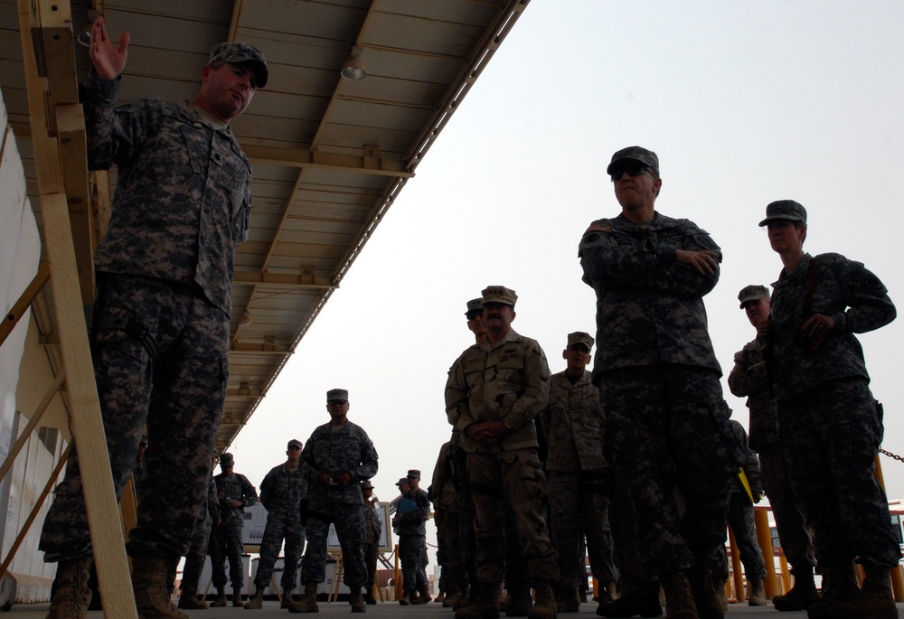 Senior logisticians meet at Joint Base Balad to discuss drawdown