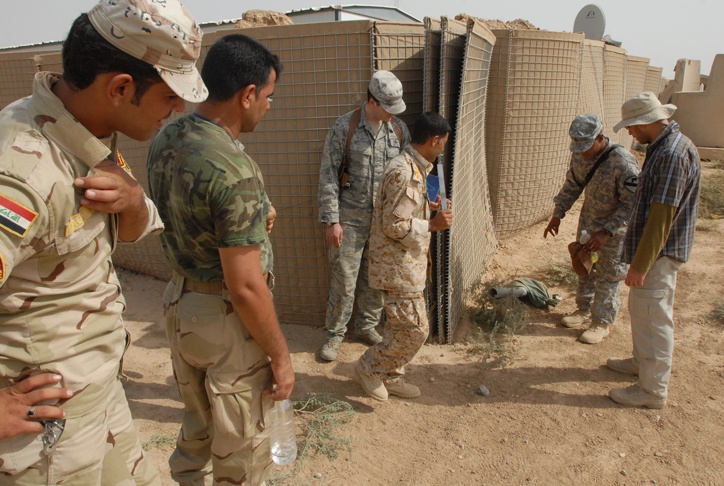 Iraqi army soldiers train for route clearance operations