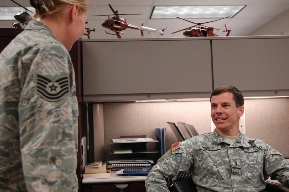 Guardsman mentors student veterans on campus