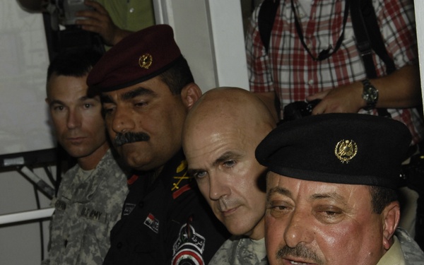 Secretary of Defense Visits U.S. Iraqi Forces
