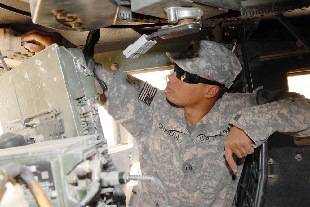 Electronic warfare class sends right signals