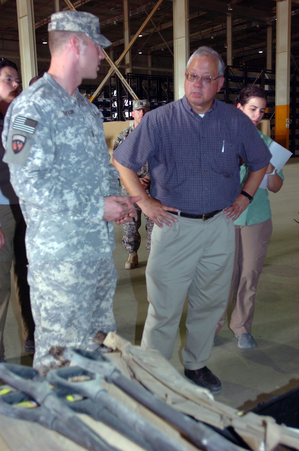 Director of Accountability Visits Sustainment Command (Expeditionary) Soldiers