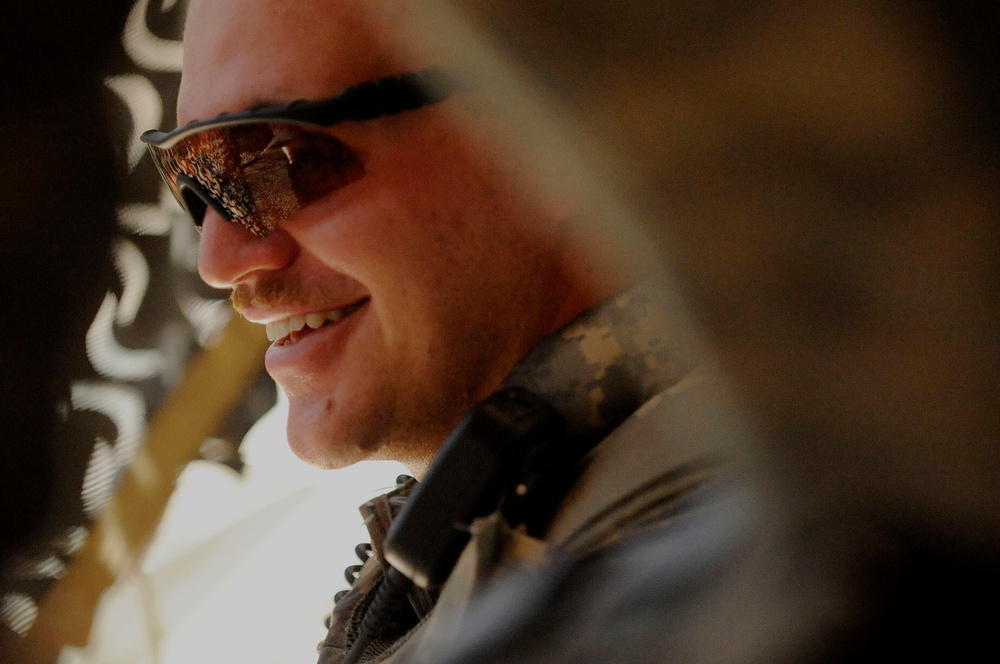 Iraqi police discuss continuing partnership with coalition forces