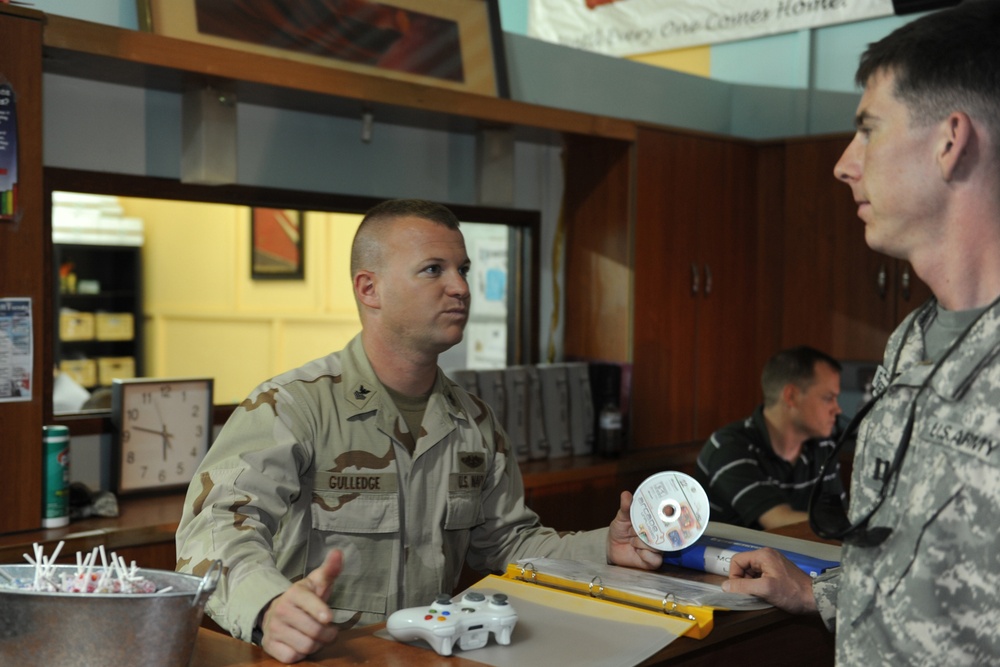 Navy Customs Sailors Make Big Impact at USO