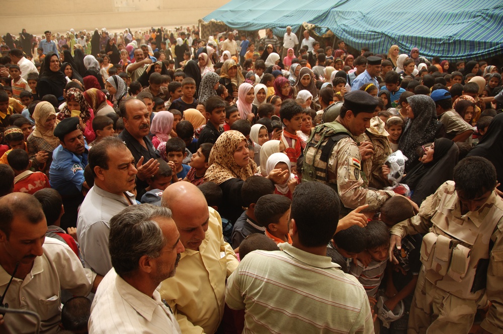 Bags and soccer balls handed out in Tarmiyah