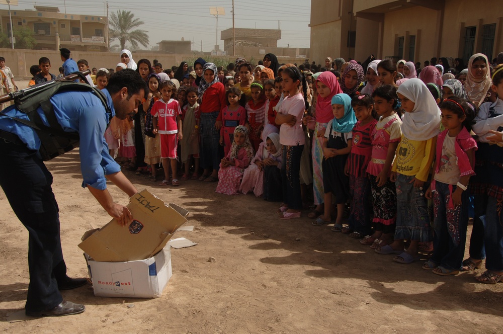 Bags and soccer balls handed out in Tarmiyah