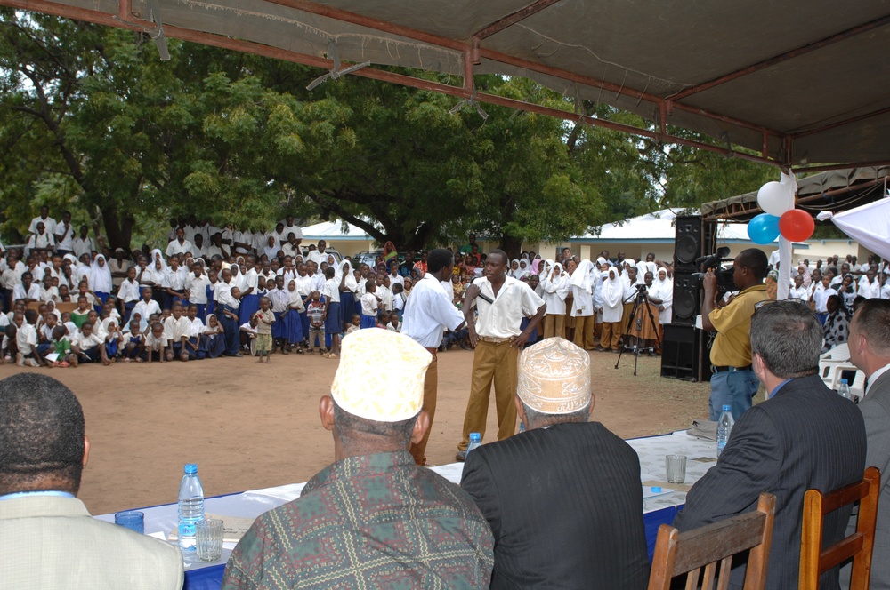 CJTF-HOA  and U.S. Agency for International Development Dedicate Tongoni Primary School