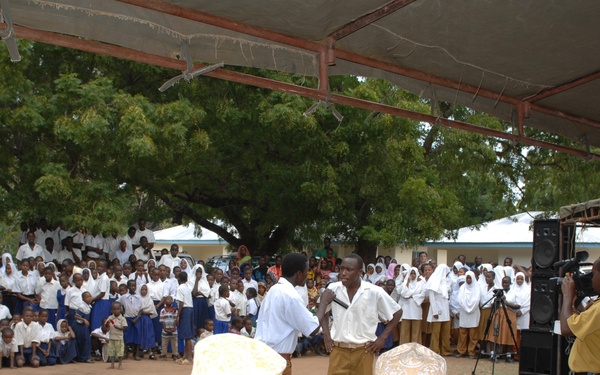CJTF-HOA  and U.S. Agency for International Development Dedicate Tongoni Primary School