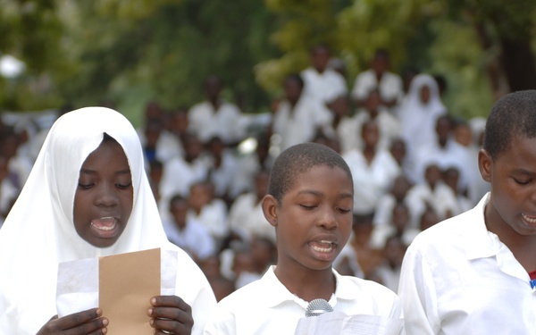 CJTF-HOA  and U.S. Agency for International Development Dedicate Tongoni Primary School