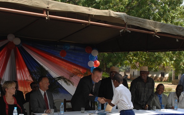 CJTF-HOA  and U.S. Agency for International Development Dedicate Tongoni Primary School