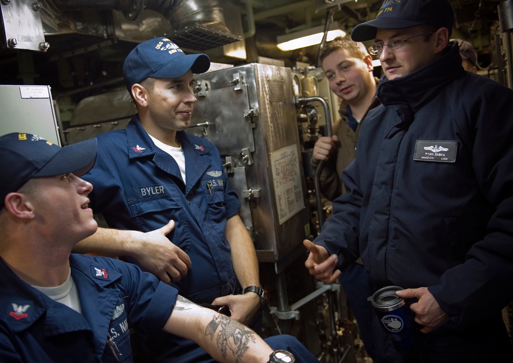 USS Virginia Conducts Routine Operations