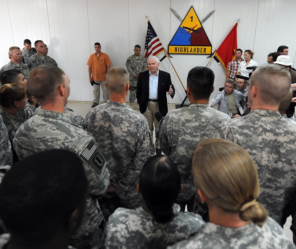 Secretary of Defense visits Pathfinders