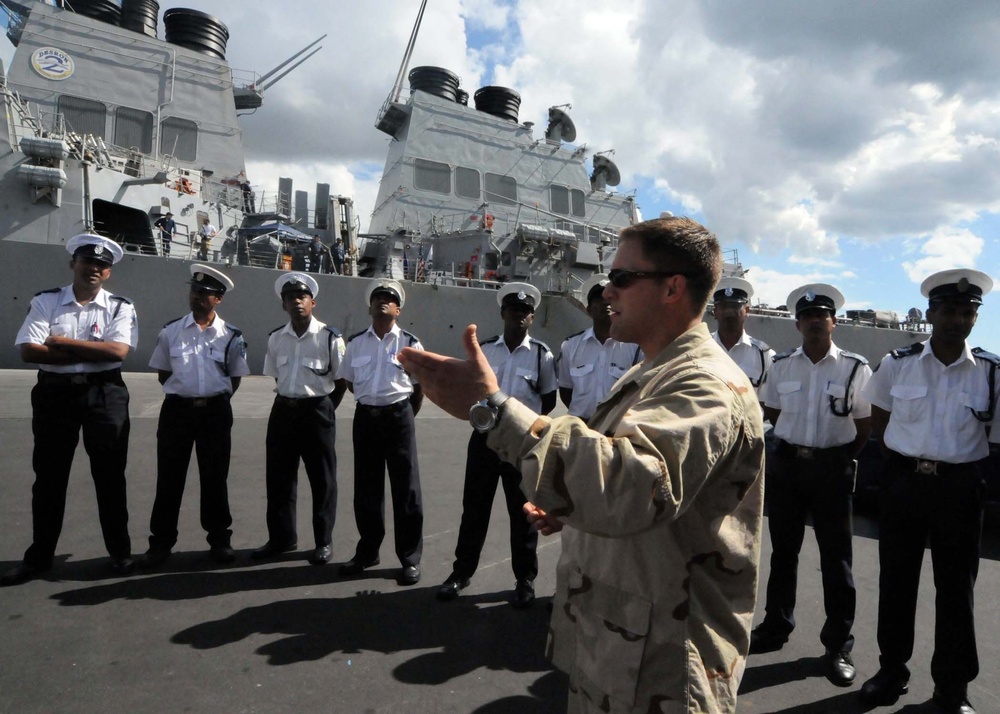 APS Areligh Burke Conducts Exercises With Mauritius Coast Guard