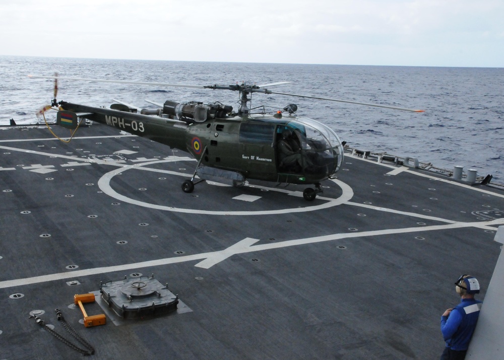 USS Arleigh Burke in Mauritius