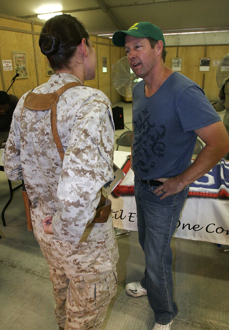 United Service Organizations brings celebrities to Kandahar