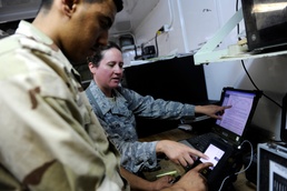 Airmen Assist Iraqis With Maintenance Training