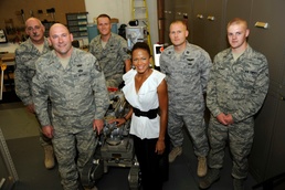 Miss Oregon Visits the Oregon Air National Guard