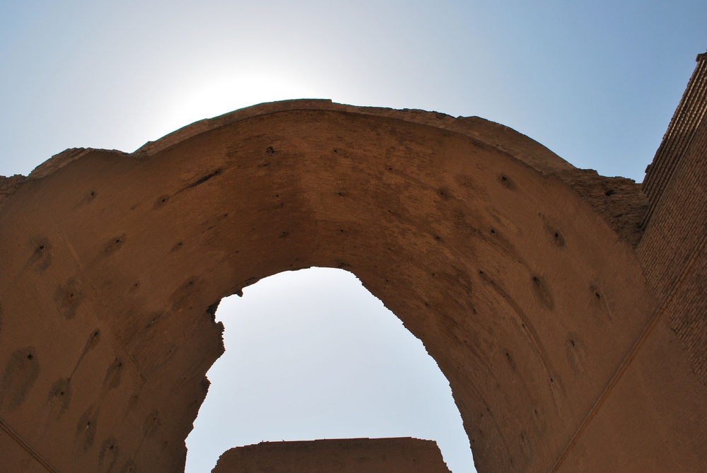 U.S., Iraqi forces plan ancient arch restoration