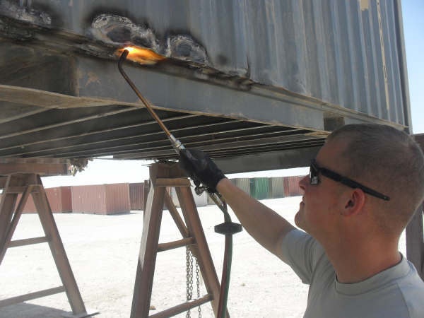 Fort Irwin Soldiers Provide Repair Support