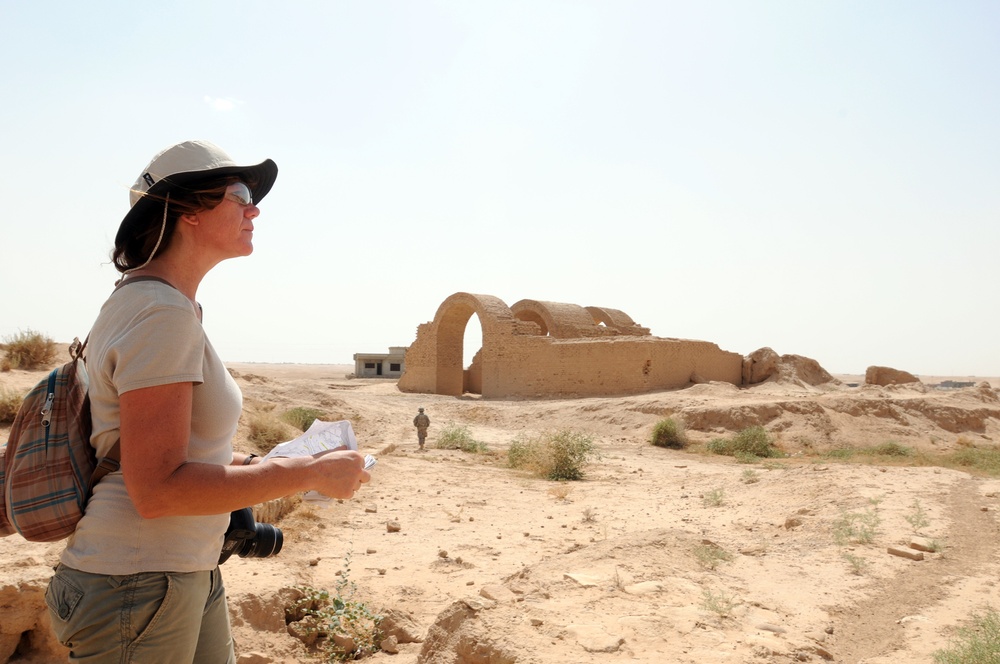 Americans and Iraqis work to urgently preserve the ancient Assyrian capital