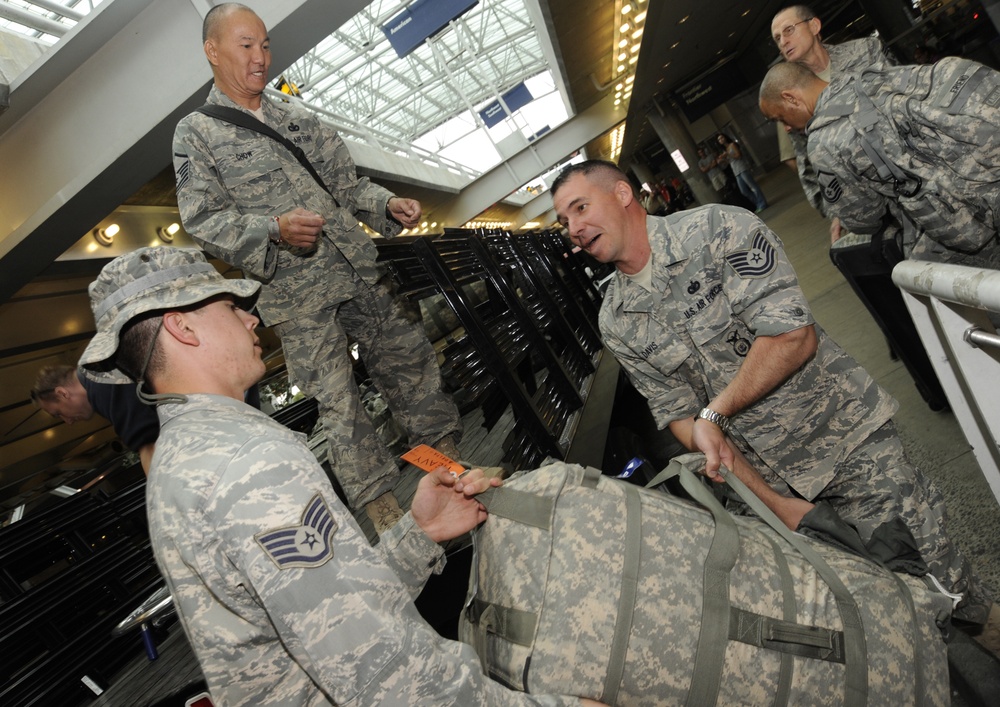Oregon Airmen Return From Iraq Deployment