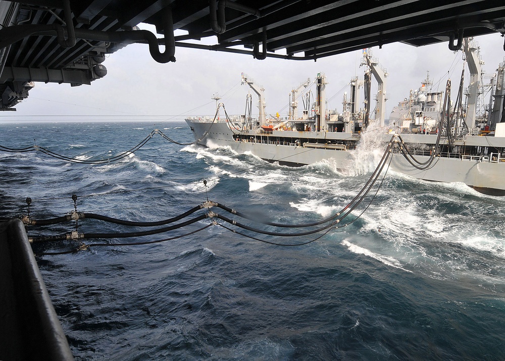 USS George Washington takes on supplies