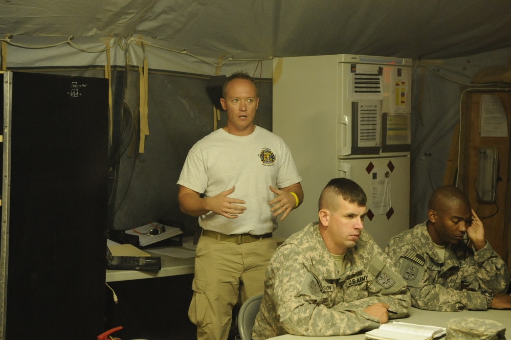 Soldiers, Civilians Receive Fire Extinguisher Training