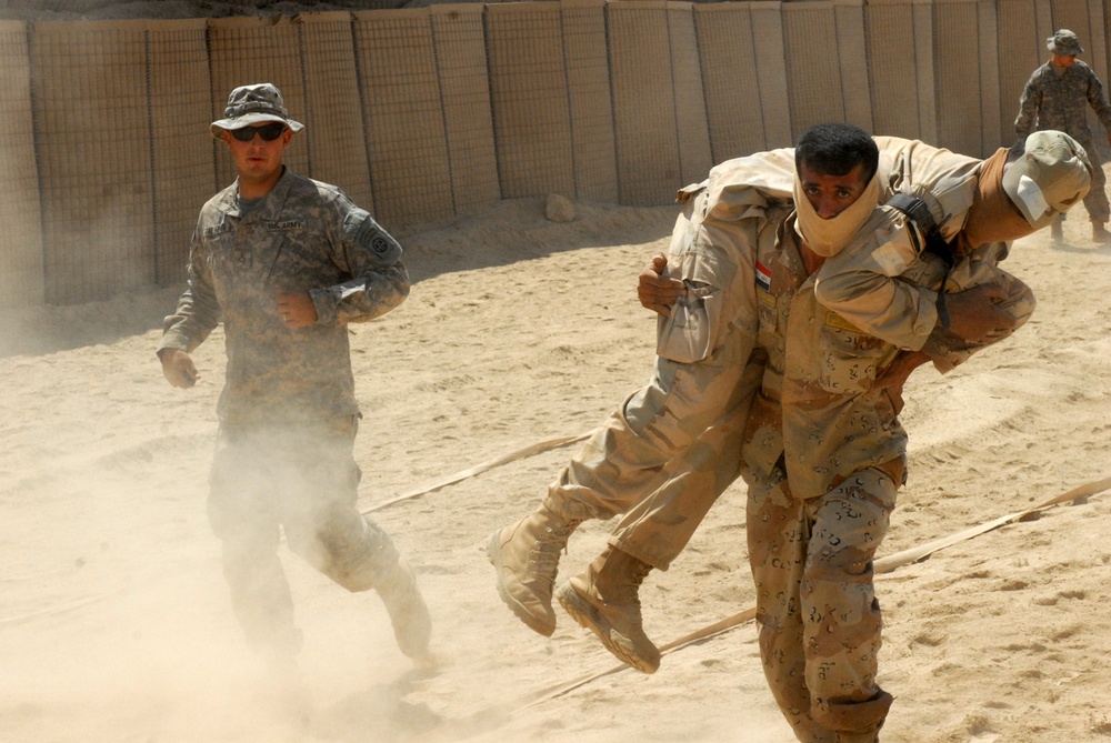 'All American' troopers pass on tools in Cold Steel Academy