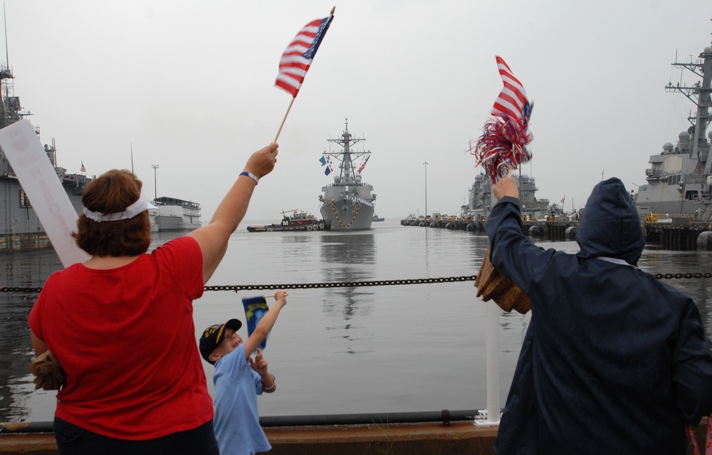 USS Mitscher returns home