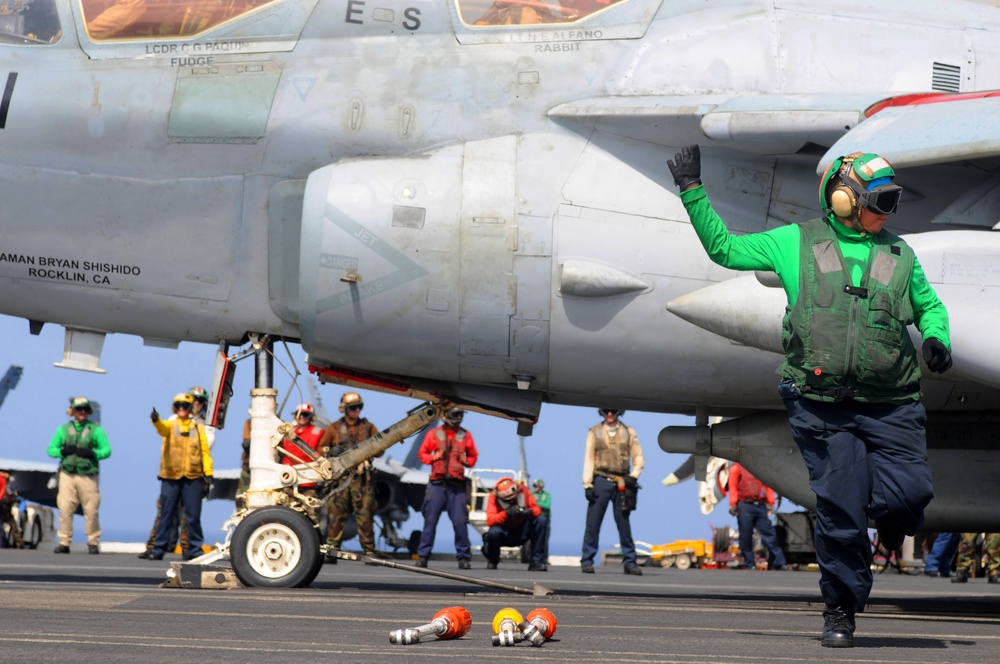 USS Ronald Reagan at Sea