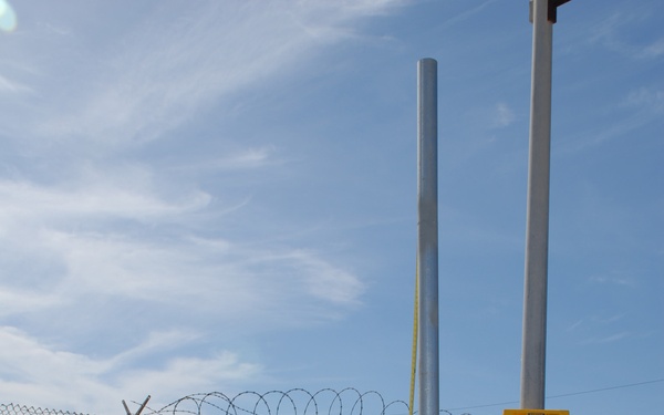 Service members enhance Gitmo fence