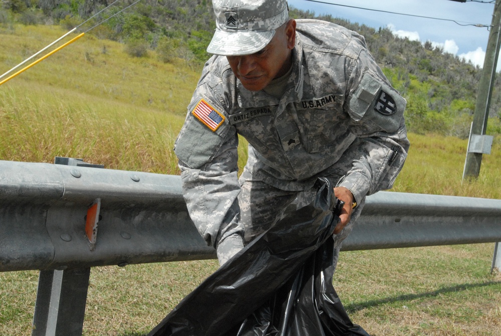 Service members keep Gitmo clean