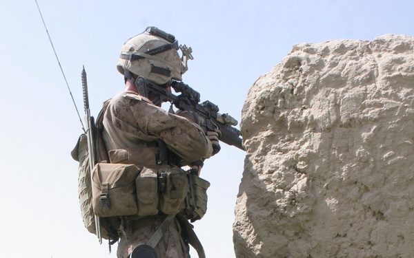 2/8 Marines engage in six-hour firefight with Taliban insurgents