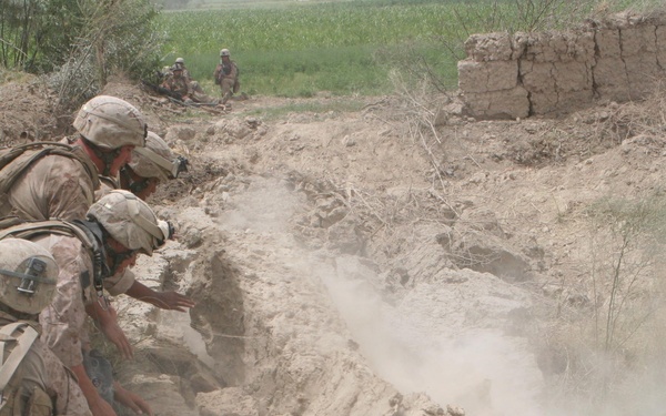 2/8 Marines fight, push insurgents back