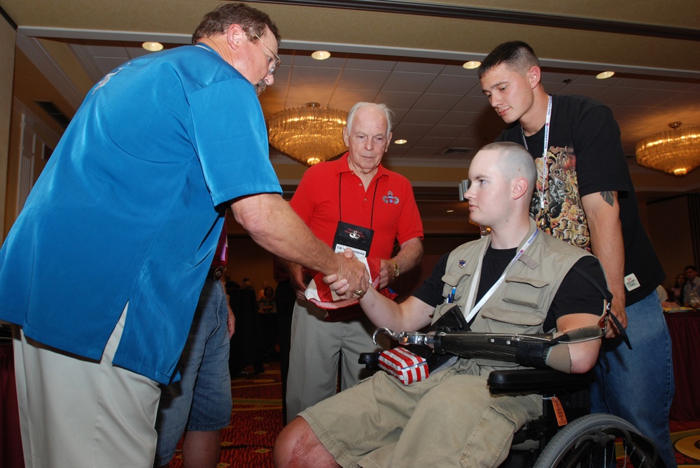 A Hero's Welcome: 82nd Airborne Veterans go all out to bring wounded warriors to convention in Indianapolis