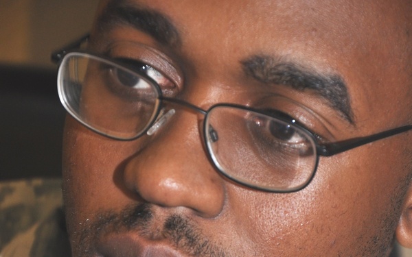 Soldier deals with deployment with pen and ink