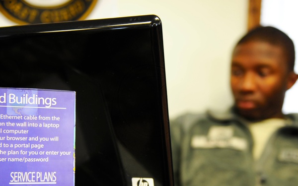 Soldiers stay in touch with new post Internet provider