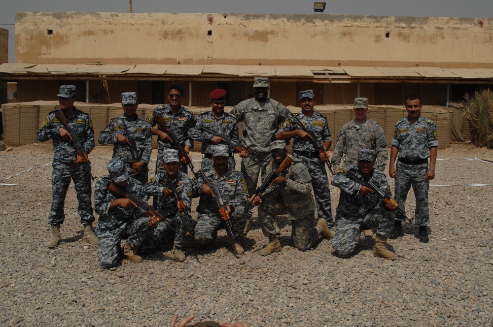U.S. Forces Teach Iraqi Police Urban Tactics