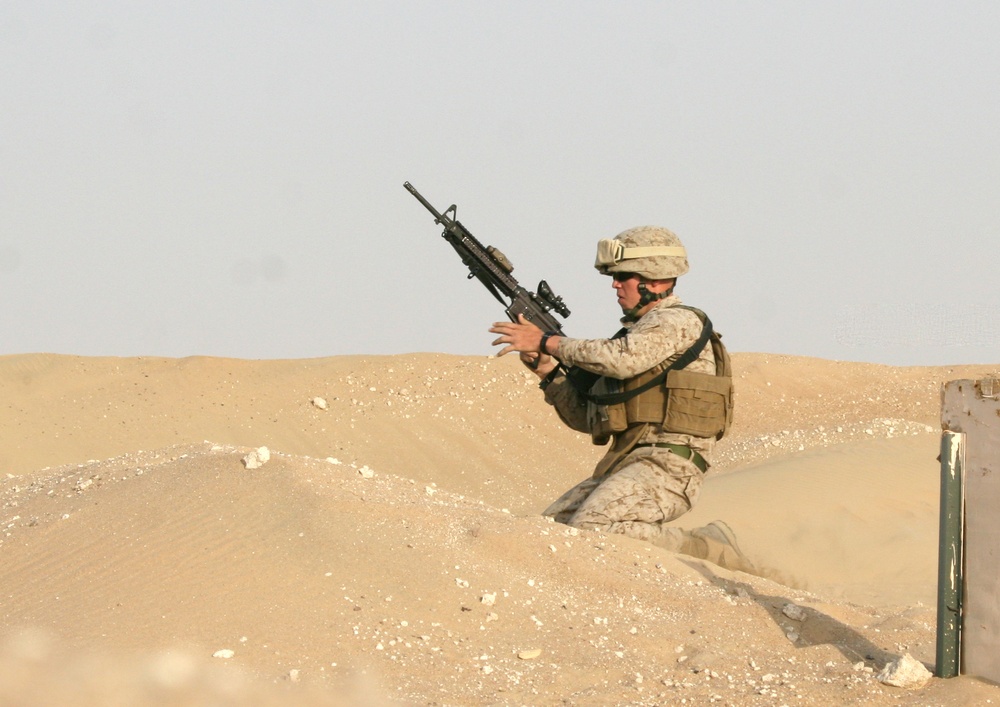 Weapons Company trains in Kuwait