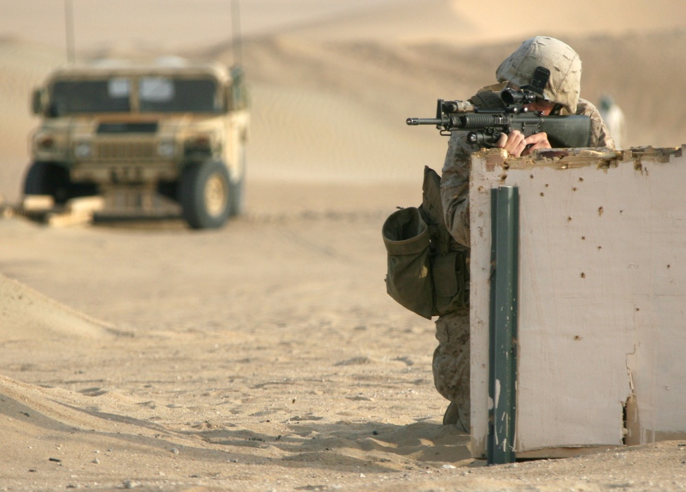 Weapons Company trains in Kuwait