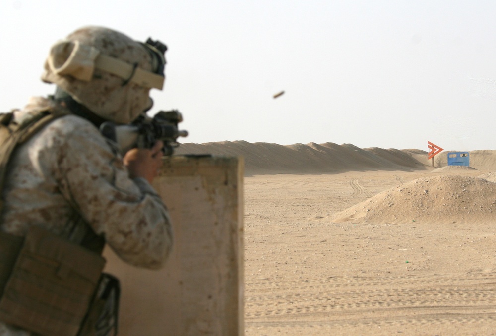 Weapons Company trains in Kuwait