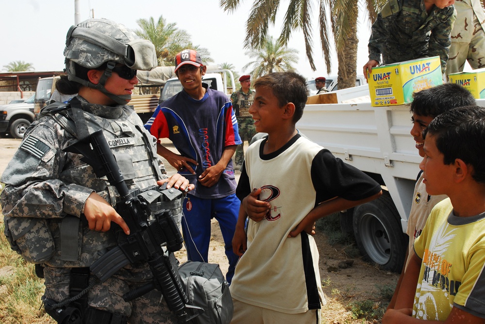 Soldiers provide goods, goodwill to Basra citizens