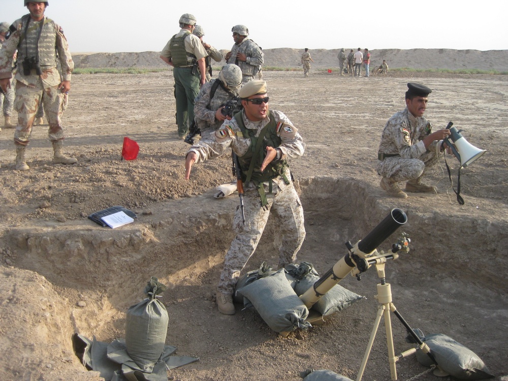 Iraqi mortar training