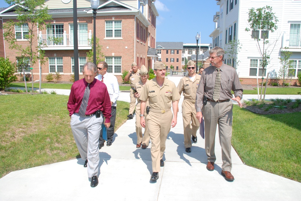 DVIDS Images CNIC Visits Huntington Hall [Image 6 of 6]