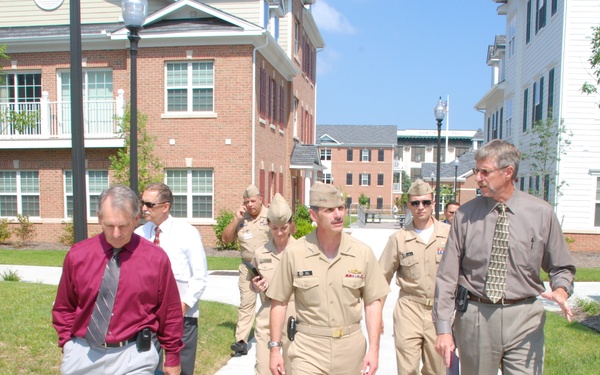 CNIC Visits Huntington Hall