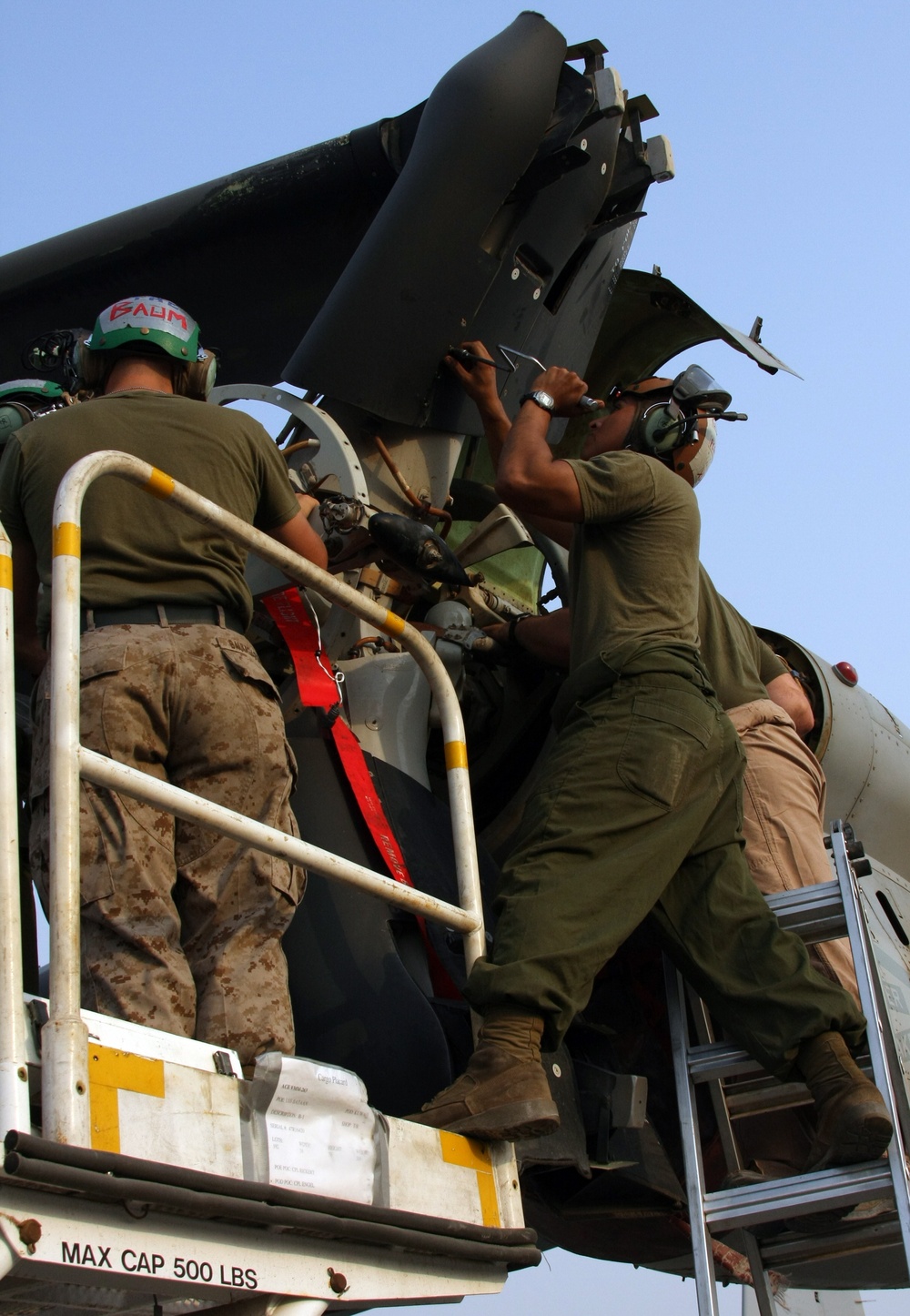 Conducting aircraft maintenance