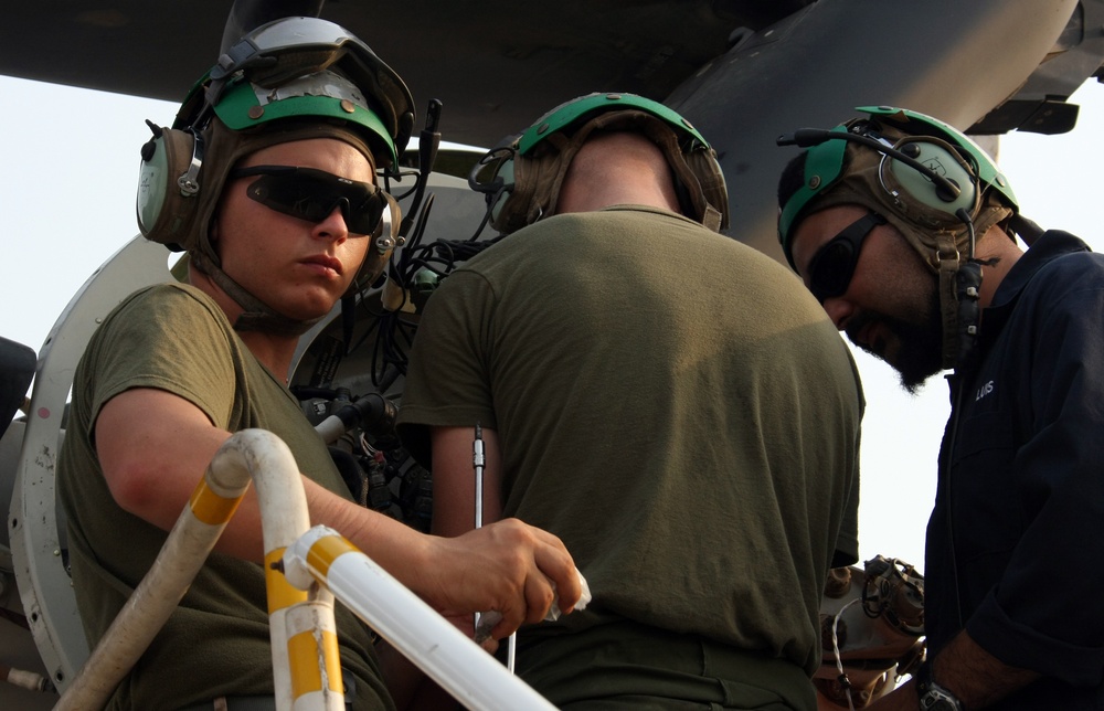 Conducting aircraft maintenance