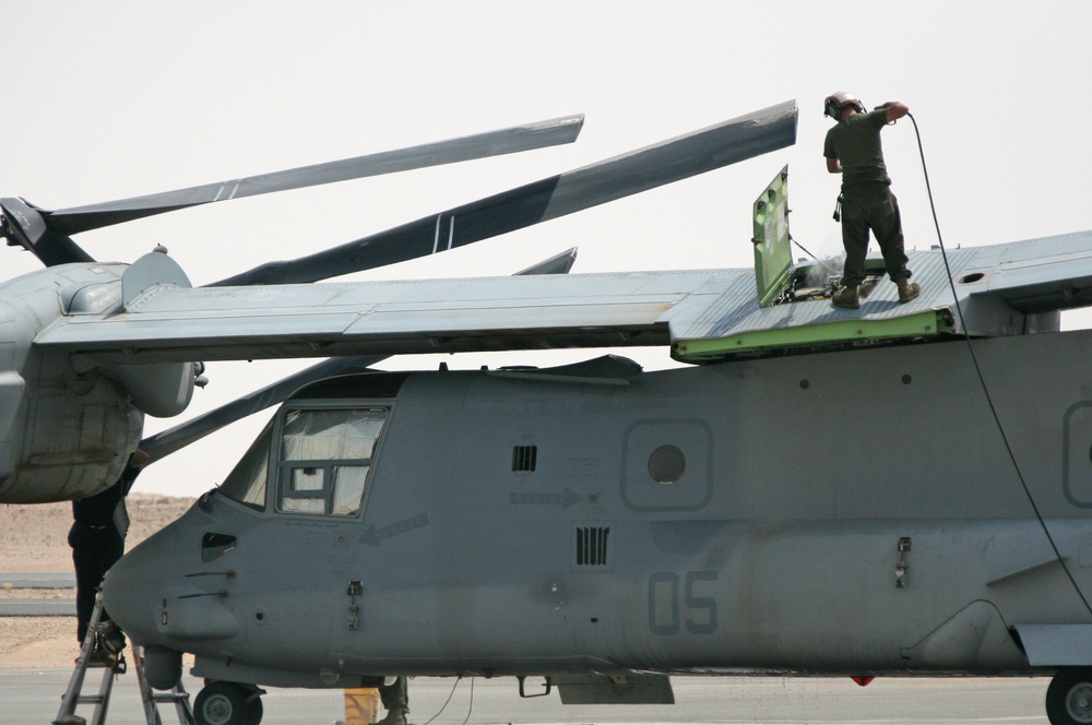 Conducting aircraft maintenance