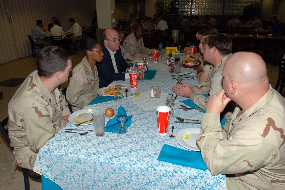 Congressional Delegation Meets with Bahrain Sailors