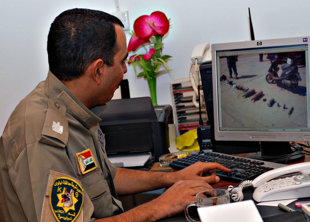 Soldiers Deliver Dog Food to IP Kennel